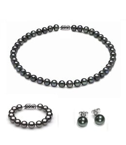Complete set of AAA Quality 6.5-7.0 mm Black Freshwater Pearls
