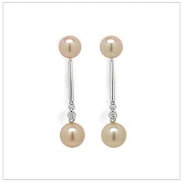 Vesta a Freshwater Pearl Earring