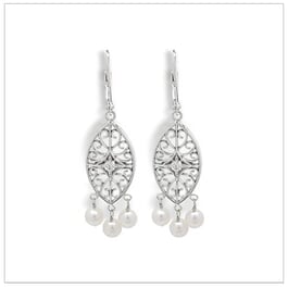Isabella a Freshwater Cultured Pearl Earring