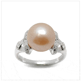 Dalia a Peach Freshwater Cultured Pearl Ring