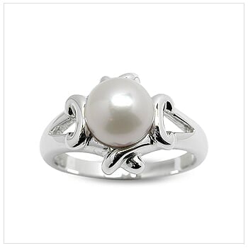 Kera a Japanese Akoya Cultured Pearl Ring