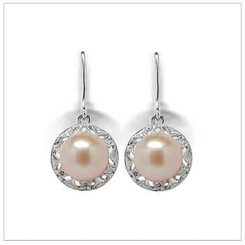 Amira Dangle a Freshwater Cultured Pearl Earring