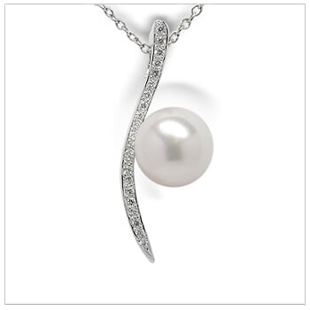 Rio a Japanese Akoya Cultured Pearl Pendant