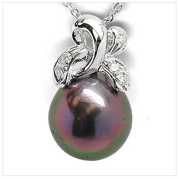 Rossa a Black Tahitian Cultured Pearl Pendant