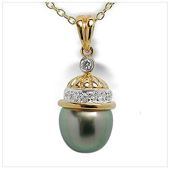 Paras a Black Tahitian Cultured Pearl Pendant