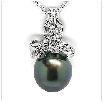 Ilene a Black Tahitian Cultured Pearl Pendant