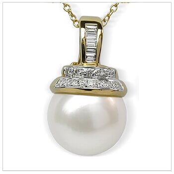 Fortuna White South Sea Pearl Pendant