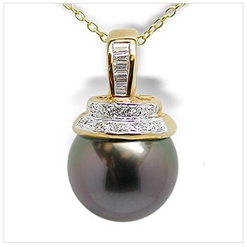 Dion a Black Tahitian Cultured Pearl Pendant