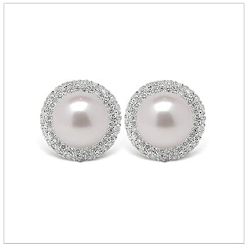 Bernie a Japanese Akoya Cultured Pearl Earring