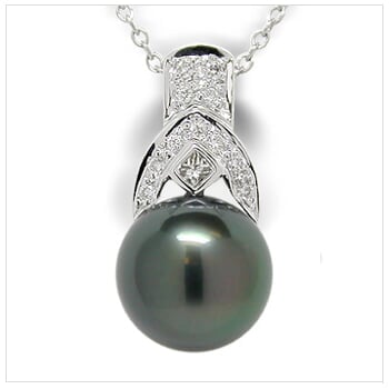 Mistico a Black Tahitian Cultured Pearl Pendant