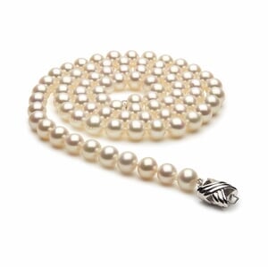 28 Inch 7.5mm x 8mm Freshwater Cultured Pearl Necklace