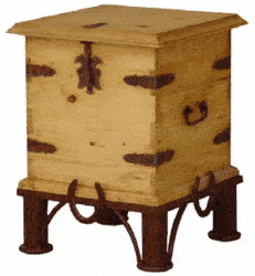 Laredo Trunk End Table Laredo Trunk End Table